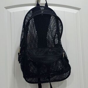 Eastsport MESH BACKPACK BLACK W/ PADDED SHOULDER STRAP